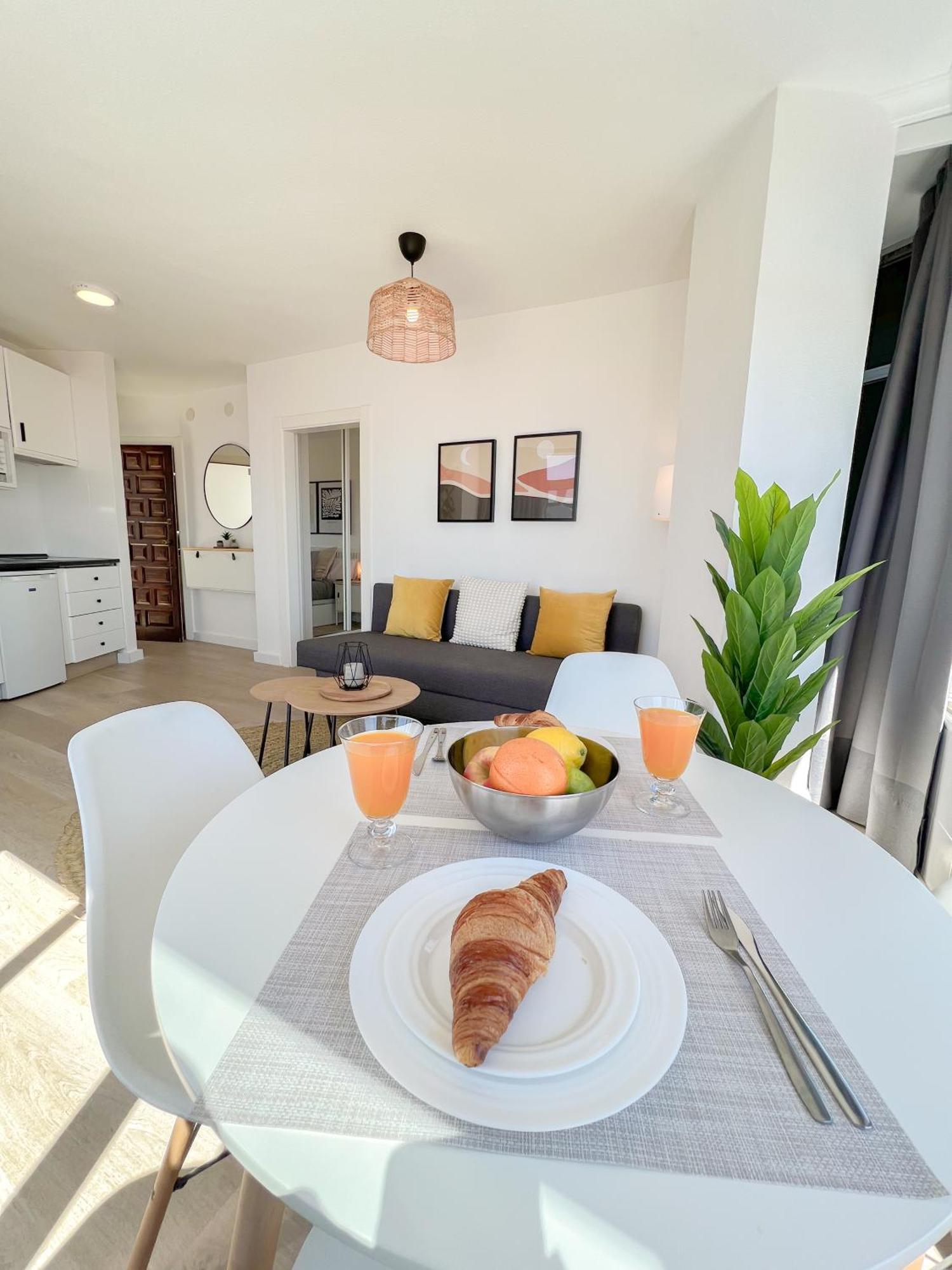 Palm Beach Aparment Sea Views Torremolinos Ngoại thất bức ảnh